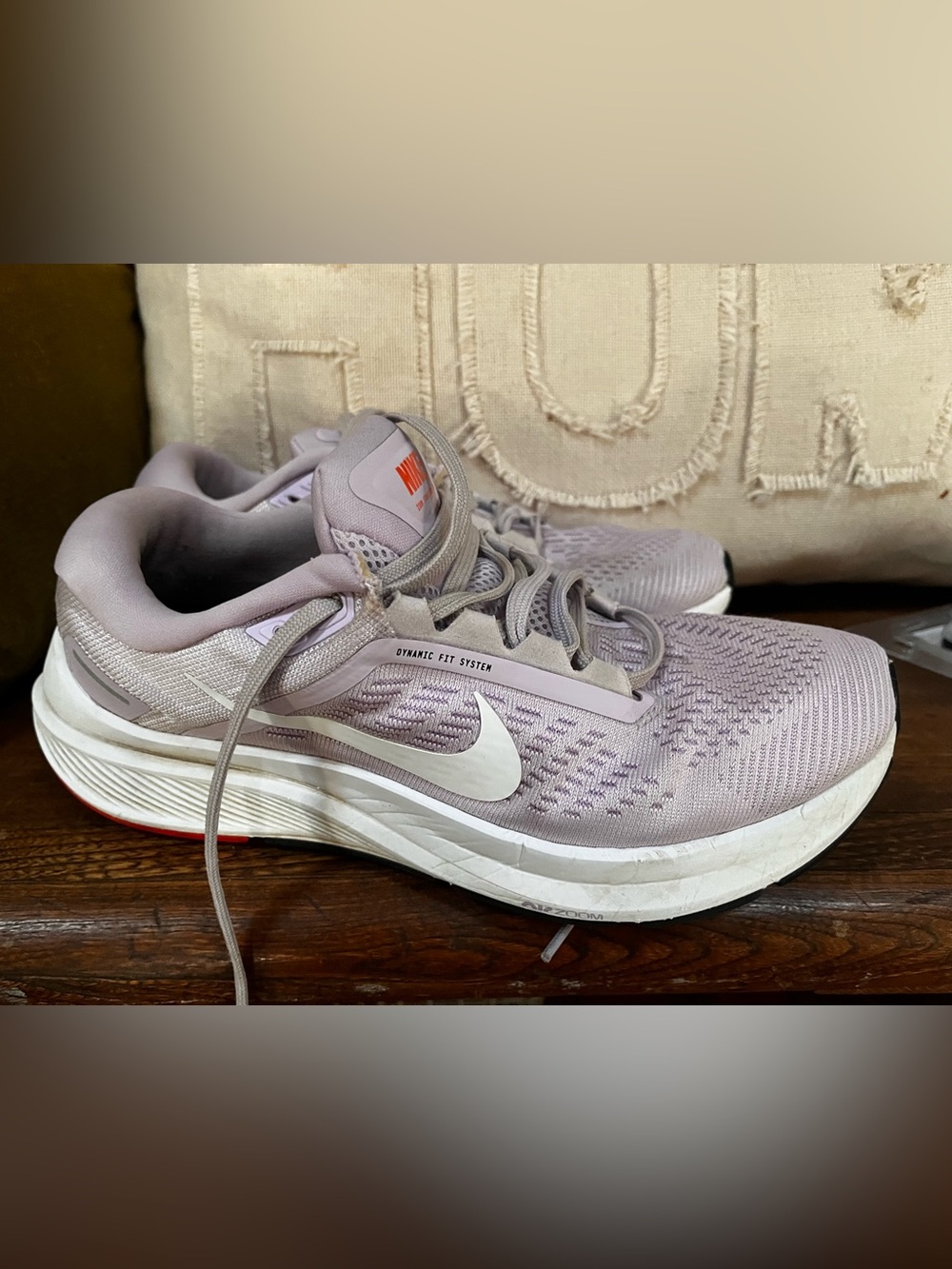 Nike Women's Air Zoom Structure 24 Light Purple Running Shoes -